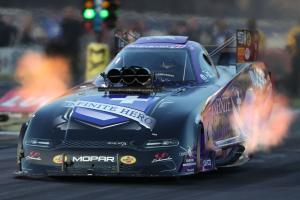 Dodge Charger SRT Hellcat Funny Car by Mopar 2018 года 